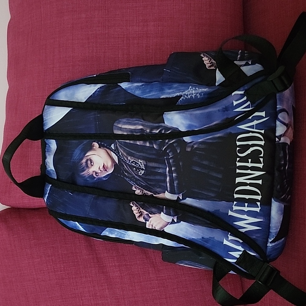 Wednesday Back pack - Picture 2 of 2